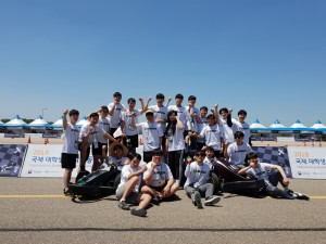 2018 국제 대학생 창작자동차 경진대회에 참여한 코리아텍 학생들