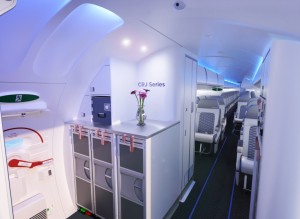 델타항공이 CRJ 소형제트기에 적용되는 ATMOSPHÈRE 객실을 최초로 운영하는 항공사가