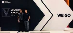 소프트뱅크 벤처스 포럼에서 ObEN의 공동창립자인 Adam Zheng과 Nikhil Jai