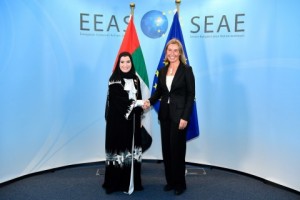 아말 알 쿠바이시 UAE 연방평의회 의장과 페데리카 모게리니 유럽연합 외교안보 고위대표