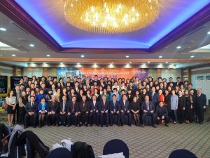 동국대학교 APP 21기 신입생 환영회(중앙 가운데가 남궁영훈 교수)