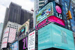 LG전자가 미국 현지시간으로 6월 4일부터 뉴욕 타임스스퀘어에 있는 LG전자 전광판에 미국
