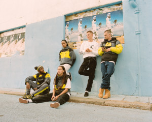 노스페이스가 스키웨어 기능성에 뉴트로를 결합한 신개념 스트리트웨어를 출시했다