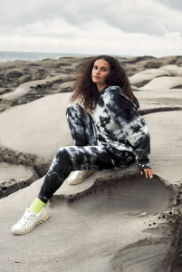 룰루레몬이 출시한 얼스 다이 컬렉션