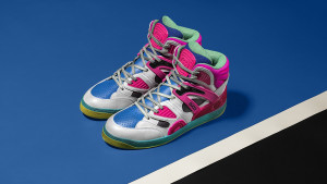 구찌가 출시한 데메트라 소재의 구찌 배스킷