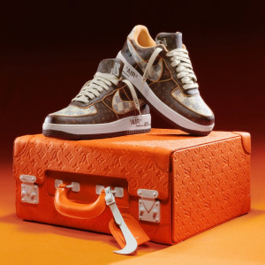 버질 아블로의 ‘NIKE x LOUIS VUITTON, 에어포스1 Size 9.5’