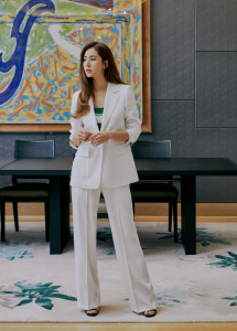 아쿠아스큐텀의 아쿠아 여성 라인 린넨 자켓