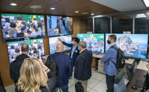 SK텔레콤, KBS, 캐스트닷에라 관계자들이 MEC 기반의 가상화 플랫폼을 통해 지상파 방