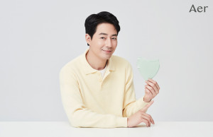 아에르가 아에르 피크 라이트(KF80) 마스크 8종을 출시했다