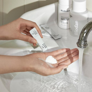 바이오던스 ‘하이드로 세라마이드 클렌징 파우더’