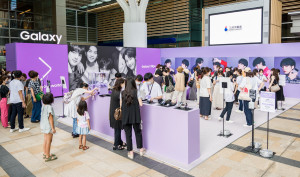 일본 도쿄 미드타운 캐노피 스퀘어에서 진행 중인 
갤럭시 X BTS 특별 체험 이벤트 현장