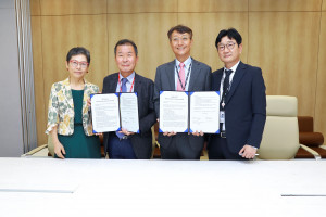 왼쪽부터 한국그린캠퍼스협의희 김기은 부회장, 이우균 회장, ABB코리아 최준호 대표이사, ABB코리아 전기화 사업 이상훈 상무