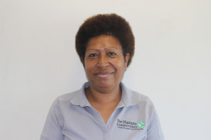 TNC 멜라네시아 프로그램의 맹고로마켓메리 프로그램 담당자인 루스 코니아는 파푸아뉴기니의 