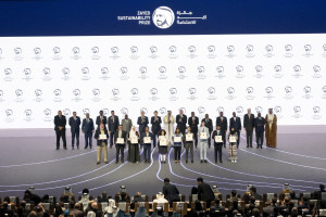 글로벌 리더들과 함께 무대에 선 2023년 자이드 지속가능성상 수상자들