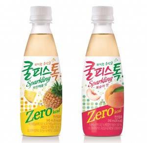동원F&B가 출시한 쿨피스톡 제로 2종(파인애플 맛, 복숭아 맛)
