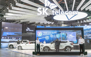 SK텔레콤이 ‘2023 서울모빌리티쇼’에서 자동차 전용 AI 플랫폼과 UAM 등 첨단 IC