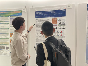 에스씨엠생명과학 연구사업혁신개발본부 연구개발부 남지훈 대리(왼쪽)가  ‘제29회 국제세포유