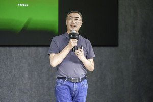 Leapmotor’s Founder, Chairman, and CEO, Zhu Jiangming, attended the press conference. (Photo: Busine