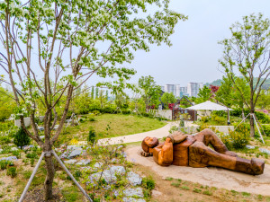 서울식물원 내 KAC열린놀이공간 ‘거인의 정원’ 시즌2 정원 전경