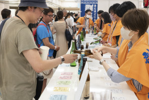 All Japan Sake Fair (The photo shows the event in 