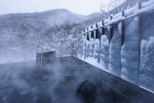 호시노 리조트 오이라세계류 호텔 빙폭 노천 온천