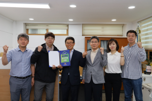 금천구시설관리공단 시흥4동공영주차장이 ‘범죄예방 우수시설(주차장)’ 재인증을 획득했다(사진=금천구시설관리공단)