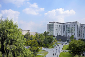 사이버한국외대는 2025학년도 2학기 입학 관심자와 지원자를 대상으로 신·편입생 1차 모집 기간 중 3회(6/11, 6/21, 7/9)에 걸쳐 입학설명회를 개최한다