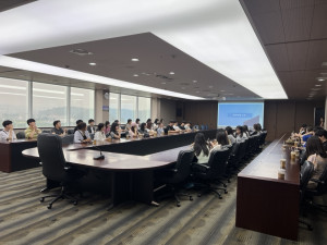 ‘2025학년도 하계 바이오·제약 GMP(QA/QC) 직무교육’ 현장 견학에 참여한 학생들