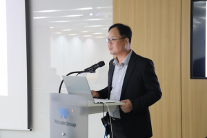 쿠콘 심석민 상무가 2025년 3분기 실적 및 향후 전략을 설명하고 있다