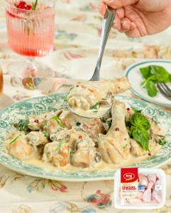 하림 ‘소금염지로 간이 쏙 닭볶음탕용’ 제품으로 만든 치킨 크림 스튜