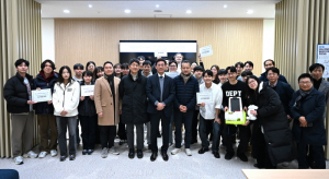 왼쪽에서 8번째부터 김재학 변리사, 우종훈 서울대 조선해양공학과 교수, 안성훈 서울대 기계공학부 교수, 이기하 사제 파트너스 대표