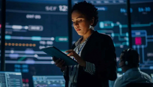 인공지능(AI)의 다음 단계로 주목받는 ‘에이전틱 AI(Agentic AI)’가 심각한 신뢰 위기에 직면해 있음을 보여주는 글로벌 조사 보고서 ‘AI 신뢰 격차 보고서(The AI Trust Gap Report)’가 공개됐다(사진 출처=Denodo)