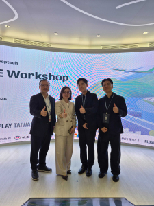 폴라펄스 이성용 대표(오른쪽에서 두 번째)가 ‘Plug and Play Taiwan Deeptech Program Batch 3’ 발표 후 글로벌 헬스테크 기업인 Huede Healthtech 회장 및 임원과 기념사진을 촬영하고 있다